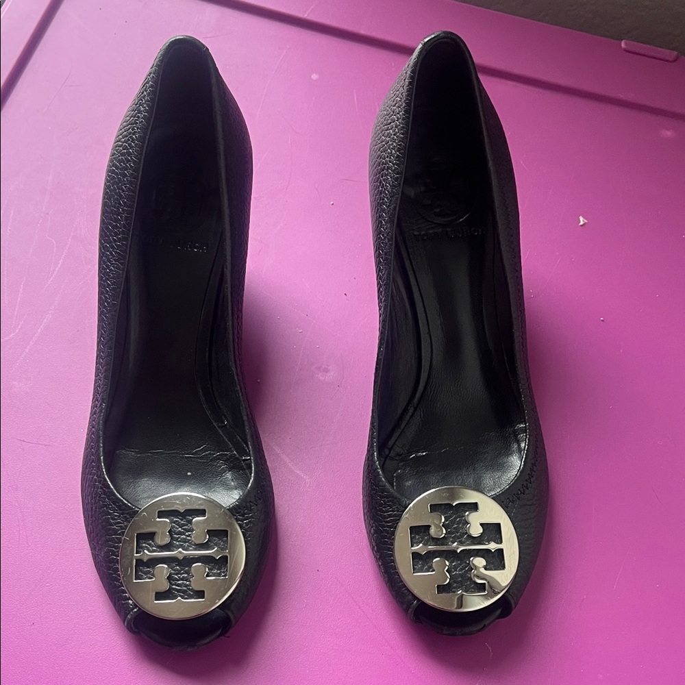 Tory Burch Black Leather Heels with Silver Logo